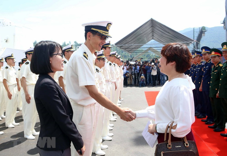 日本海上警卫队小岛级训练舰访问岘港市。越通社记者 陈黎林 摄