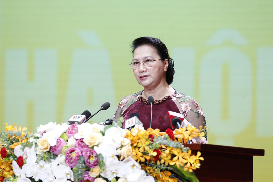 越南国会主席阮氏金银在仪式上发表讲话。（图片来源：越通社）