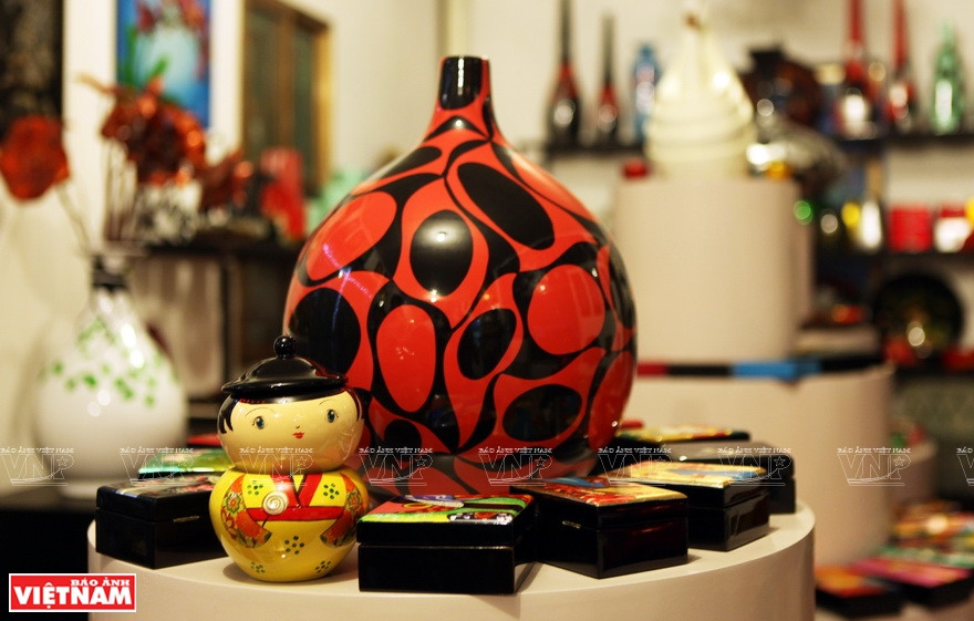 下泰磨漆产品。图自越南画报