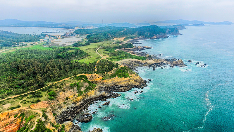 姑苏岛海洋与山峰的完美结合。