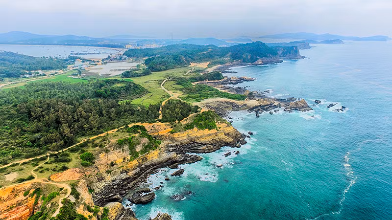 姑苏岛海洋与山峰的完美结合。