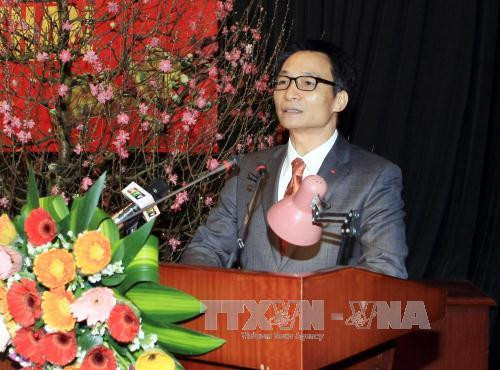  越共中央委员、政府副总理武德儋在会议上发表讲话。（图片来源：越通社）