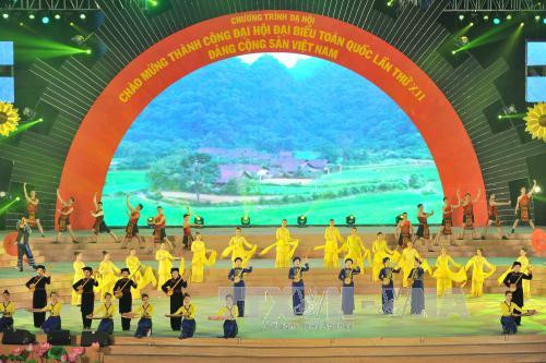  “ 信心永存 ” 文艺晚会吸引 1500 名演员参演。