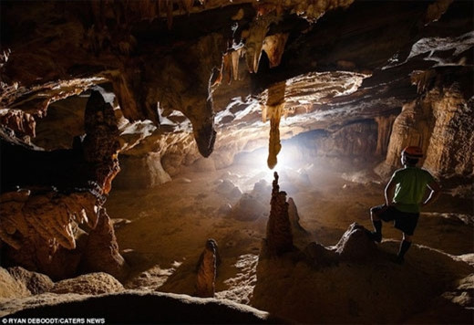 第二仙洞是仙洞的延长部分，其位于风牙-格榜国家公园附近。洞全长2.5公里，坐落于广平省明和县较偏僻的地方。