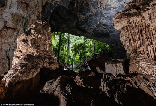 第二仙洞是仙洞的延长部分，其位于风牙-格榜国家公园附近。洞全长2.5公里，坐落于广平省明和县较偏僻的地方。