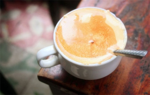 鸡蛋咖啡（图片来源：新河内报）