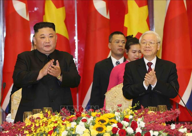 越共中央总书记、国家主席阮富仲举行宴会 欢迎朝鲜最高领导人金正恩。越通社记者 智勇 摄