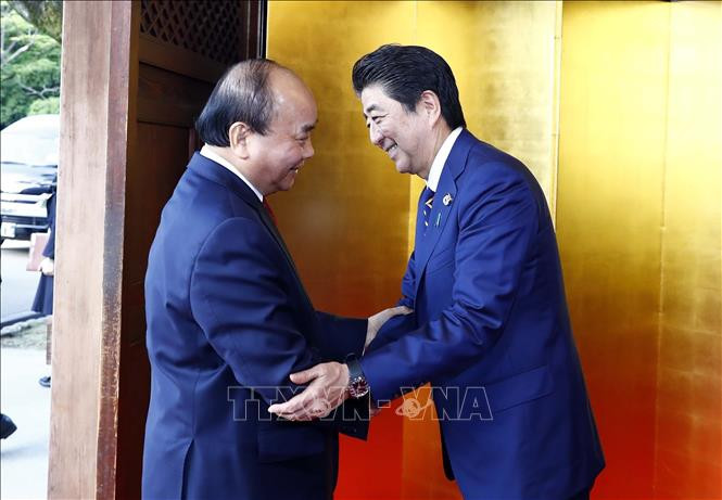 日本首相安倍晋三欢迎阮春福出席欢迎晚宴。越通社记者 统一 摄