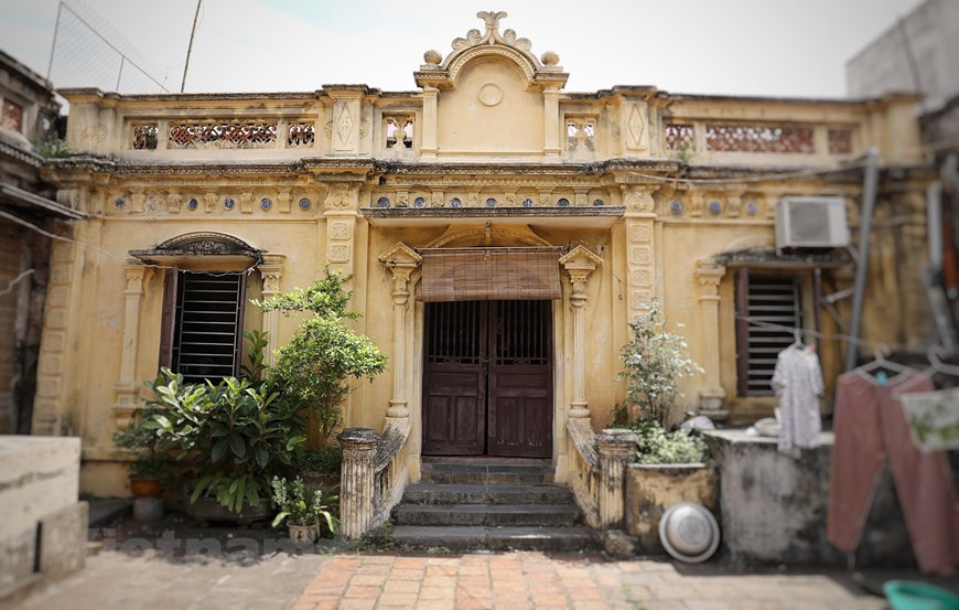 长期被遗忘后，2020年初，“唤醒”旧村的活动首次开展，通过国际合作活动来保护和弘扬旧村的物质和非物质遗产的价值。于 2020 年 2 月启动的“旧村——缝纫与旅游村”项目推出了符合新趋势的解决方案，为该村打造与众不同的新特色。图自Vietnam+