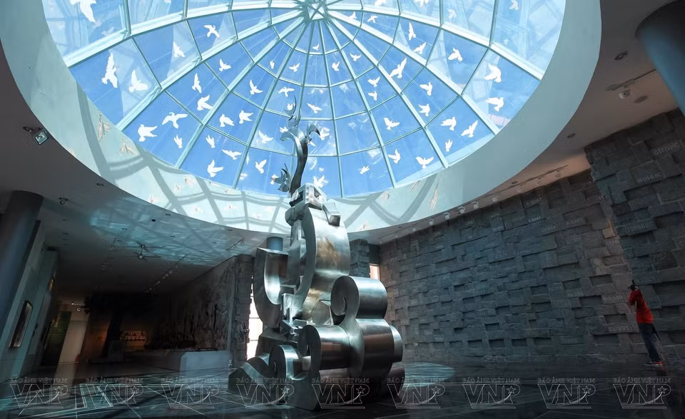 和平天空象征在昆岛博物馆得以重现。图自越通社/越南画报