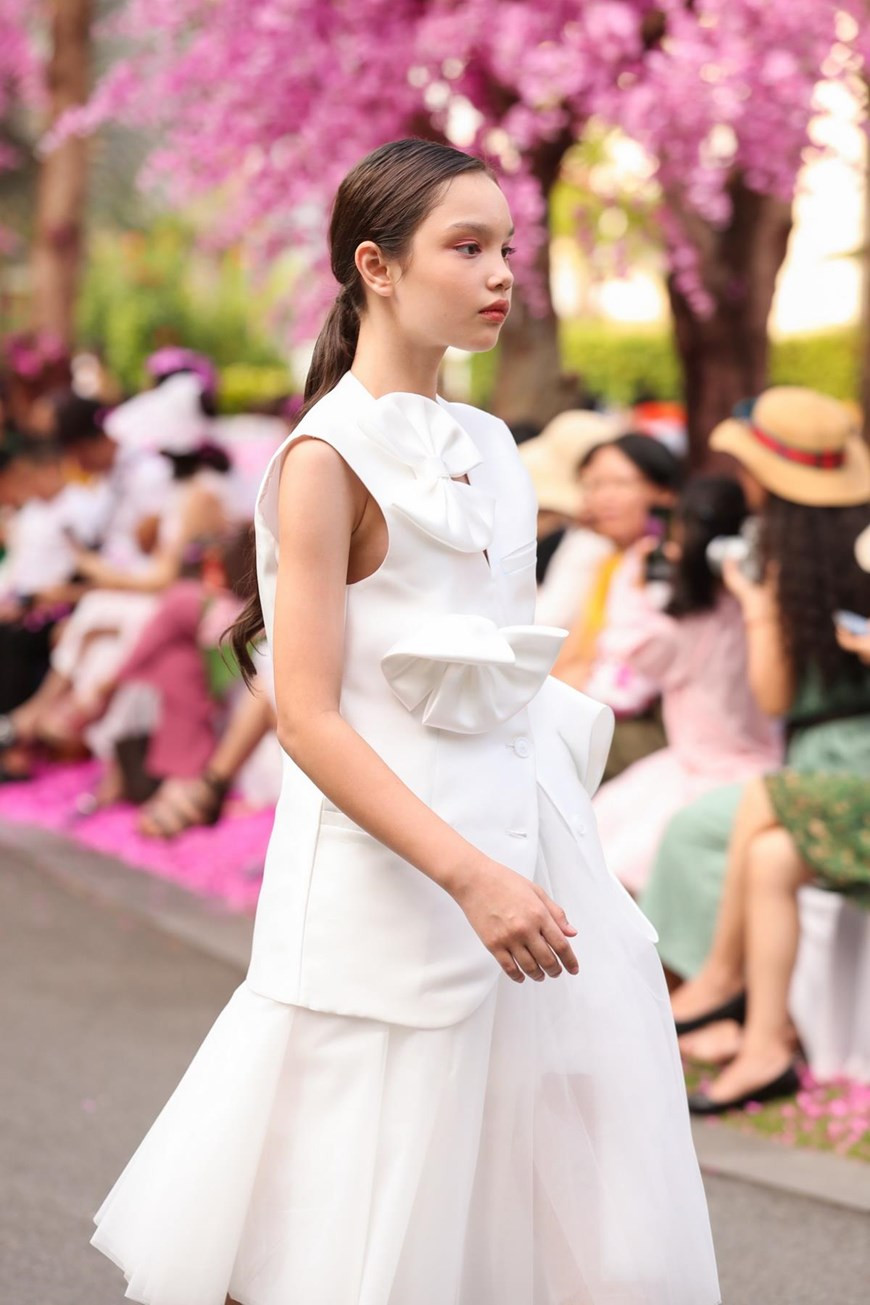 5个设计品牌精彩亮相，令人印象深刻。越通社记者大吴 摄