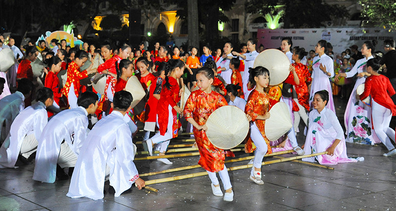 联欢会成为越南同东盟各国凝聚社会共识的桥梁。