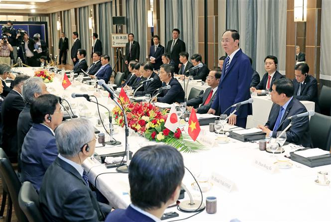 越南国家主席陈大光会见日本大型企业集团代表，并发表讲话。越通社记者 颜创 摄