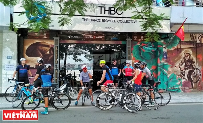 Hanoi Bicycle Collective是爱好自行车的越南人和旅越外国人的聚集点。越南画报记者 碧云/庆龙