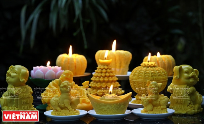 杨黄通大越公司的若干产品。