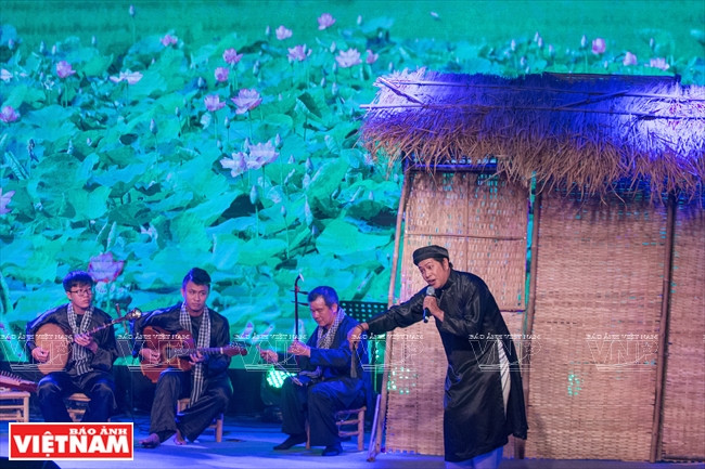 越法狂欢节在胡志明市举行。越南画报记者 山义 摄