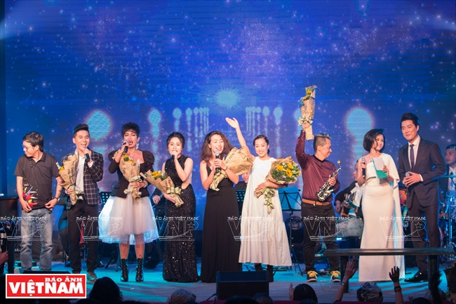 越法狂欢节在胡志明市举行。越南画报记者 山义 摄