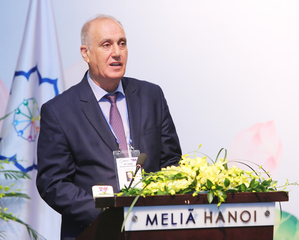 亚通组织主席、阿塞拜疆国家通讯社社长阿斯兰•阿斯拉诺夫(Aslan Aslanov)在开幕式上发表讲话。图自越通社