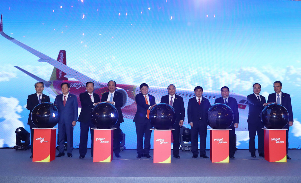 政府总理阮春福出席越捷开通直飞中国国际航线5周年纪念典礼。越通社记者 统一 摄