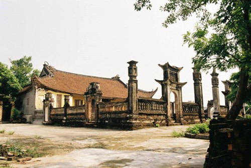 越南乡村古祠堂（图源：越南《人民报》） 