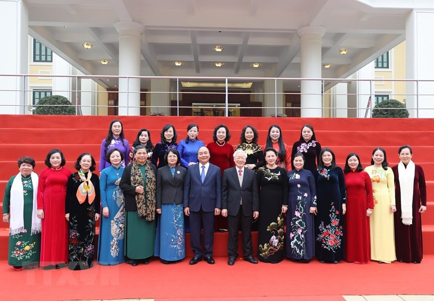 越共中央总书记、国家主席阮富仲、政府总理阮春福、国会主席阮氏金银以及各部门行业领导与会。图自越通社