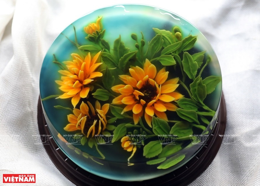 3D果冻花作品颇受消费者的青睐。图自越南画报