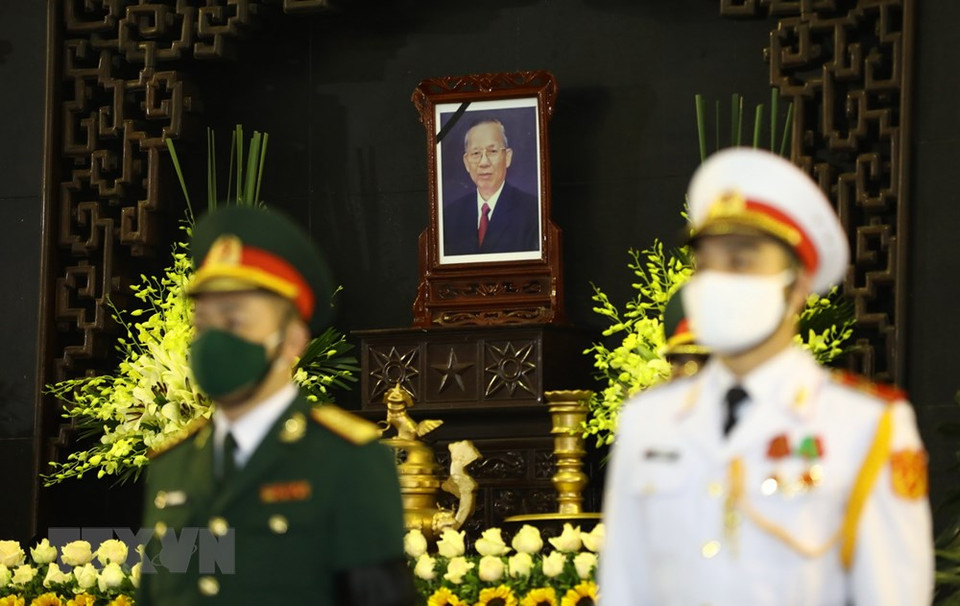 在河内市陈圣宗街国家殡仪馆的原政府副总理张永仲遗照。越通社记者文叠 摄