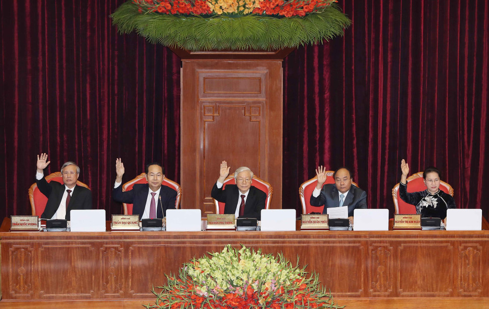 各位领导人表决通过此次会议的决议。越通社记者 智勇 摄