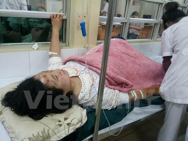 正在医院接受抢救的伤员（图片来源：越通社）