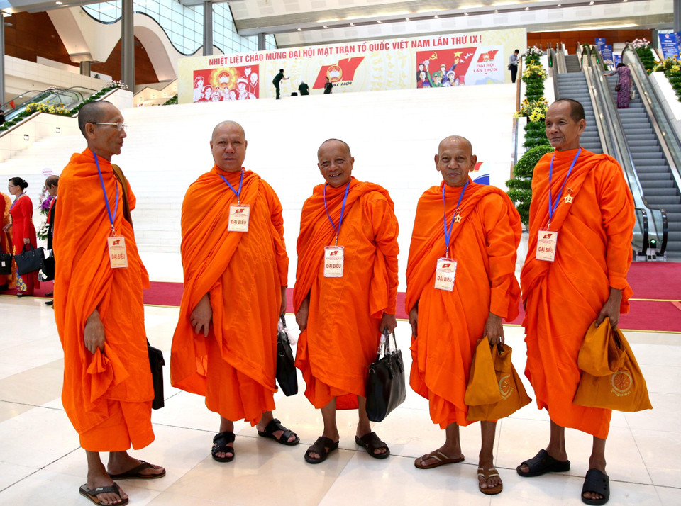 为期三天的大会吸引1300名代表参加，其中正式代表999名。图自越通社