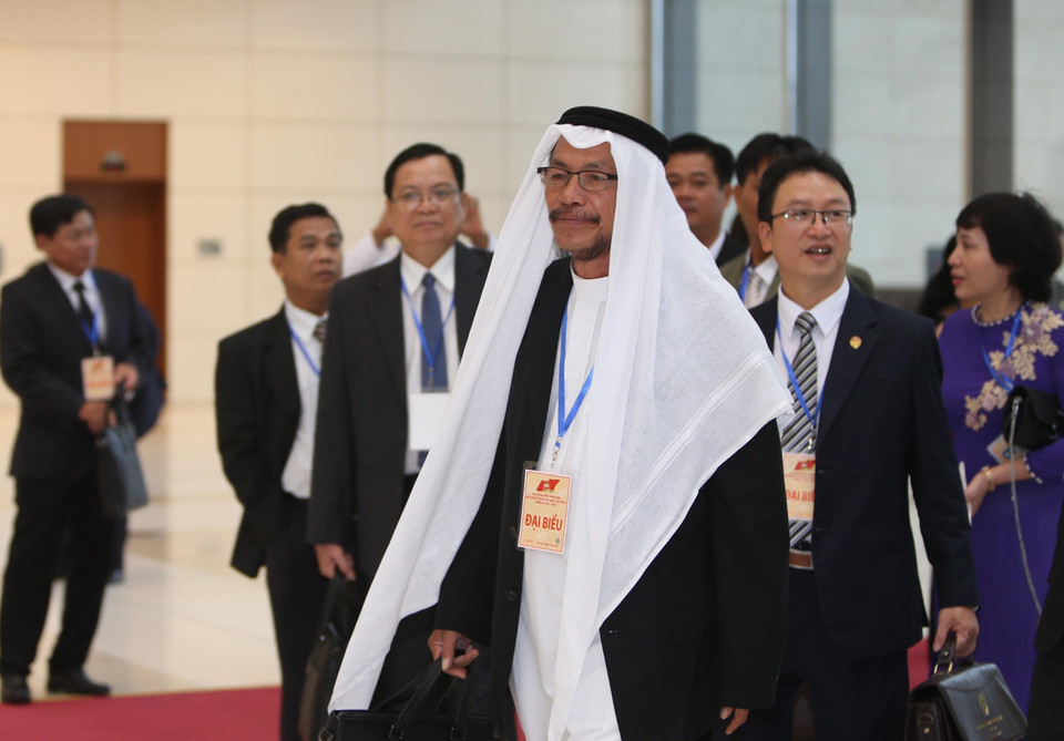 为期三天的大会吸引1300名代表参加，其中正式代表999名。图自越通社