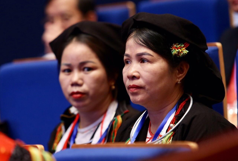 为期三天的大会吸引1300名代表参加，其中正式代表999名。图自越通社