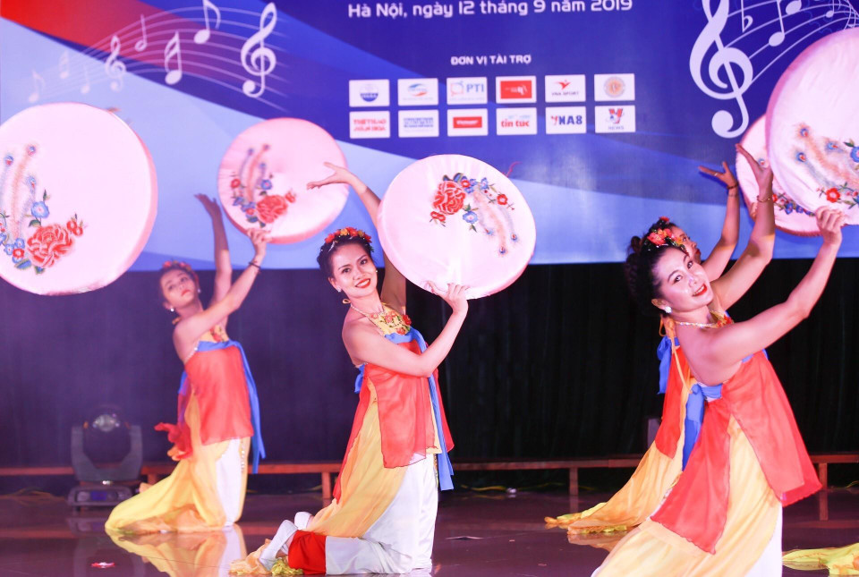 2019年越通社文艺汇演12日在河内国家通讯中心举行，为观众献上一场精彩纷呈的视听盛宴。越通社记者 摄