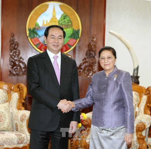  陈大光主席会见老挝国会主席巴妮•雅陶都。
