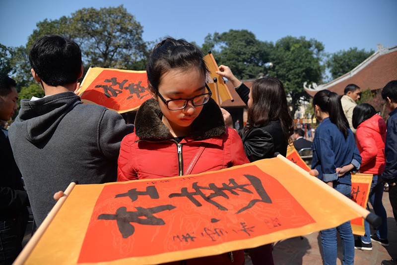 学生们希望在新的一年里取得更好的学习成绩。（图片来源：人民报网）