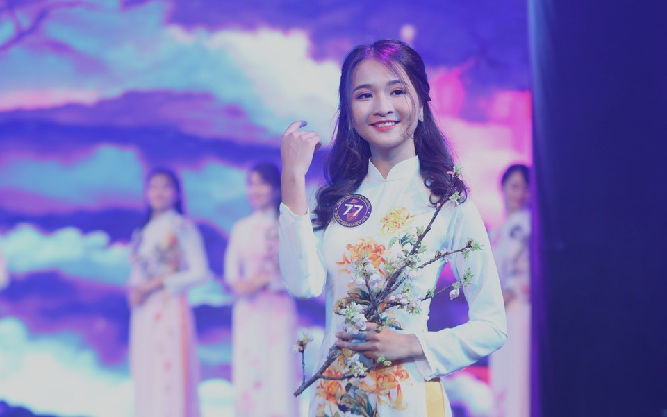 3月28日晚，2019年樱花亲善大使选美大赛总决赛在河内朗下路87号星银河电影院举行。越通社记者成达 摄