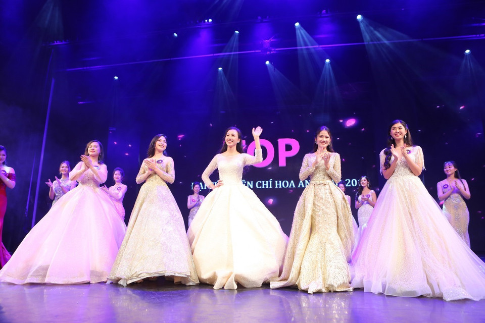 3月28日晚，2019年樱花亲善大使选美大赛总决赛在河内朗下路87号星银河电影院举行。越通社记者成达 摄