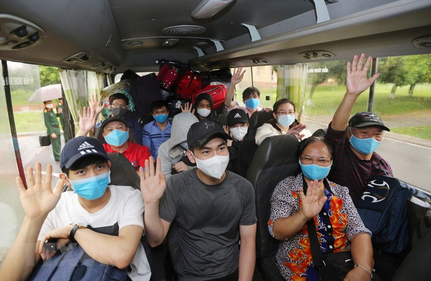 已经完成集中隔离的公民将回到家乡继续居家隔离。越通社记者 杨江 摄