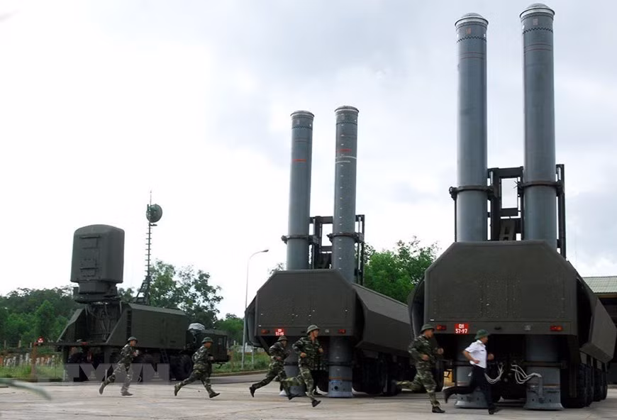 K-300P反舰导弹系统具备较强的准确性和作战性，成为捍卫越南领土主权的“铁盾”。（图自越通社）