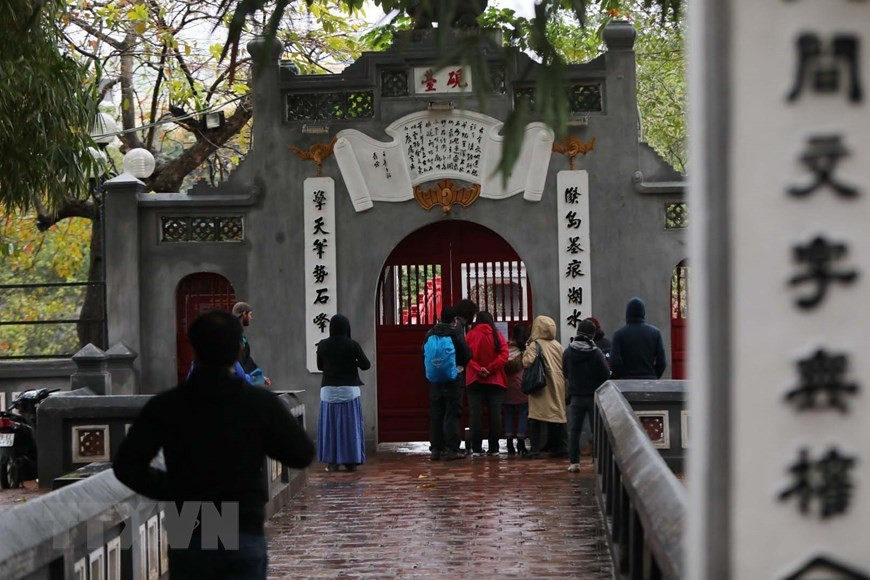 在新冠肺炎疫情蔓延的背景下，玉山祠遗迹区暂停接待参观者。（图自越通社）