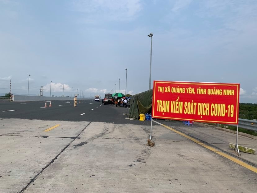 广宁省设立了10个跨部门检查点。图自越通社