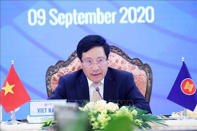 站在新的历史起点上，本届东亚峰会最紧迫、最现实的任务就是汇聚团结抗疫共识，推动重振经济合作，维护地区和平发展大局。图自越通社