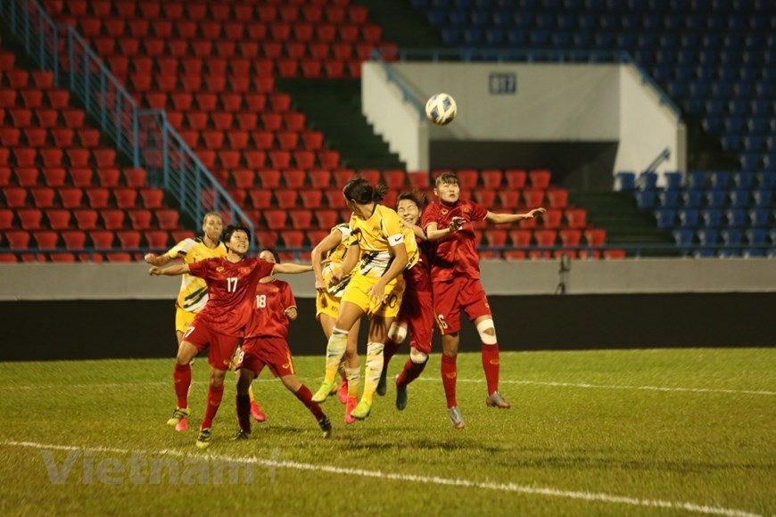 与亚洲一流的强队较量是越南女足学习和借鉴比赛经验的良机。图自越通社
