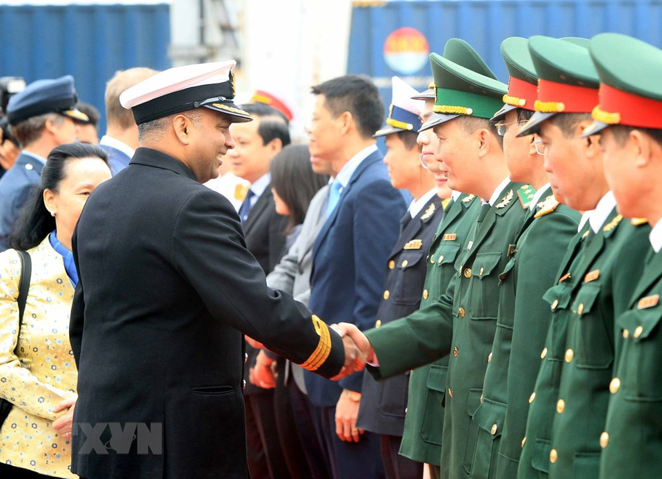 此次访问也是两国促进海道测量知识交流和加强两国海军之间的互联互通的良机。图自越通社