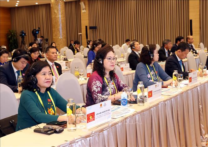 越南代表与会。图自越通社