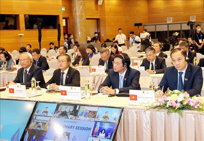 越南各部委行业代表与会。图自越通社