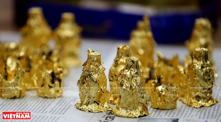 贴金后的产品。图自越通社