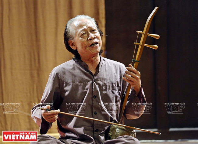 人民艺术家春划。图自：越通社