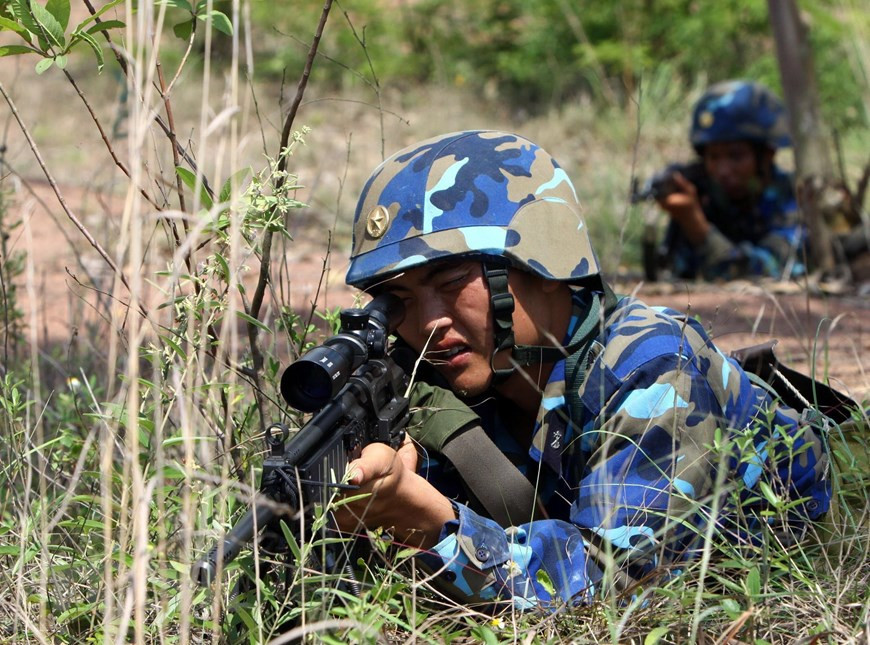 海军陆战队是越南海军里的精英部队，训练非常严格。越通社记者仲德 摄