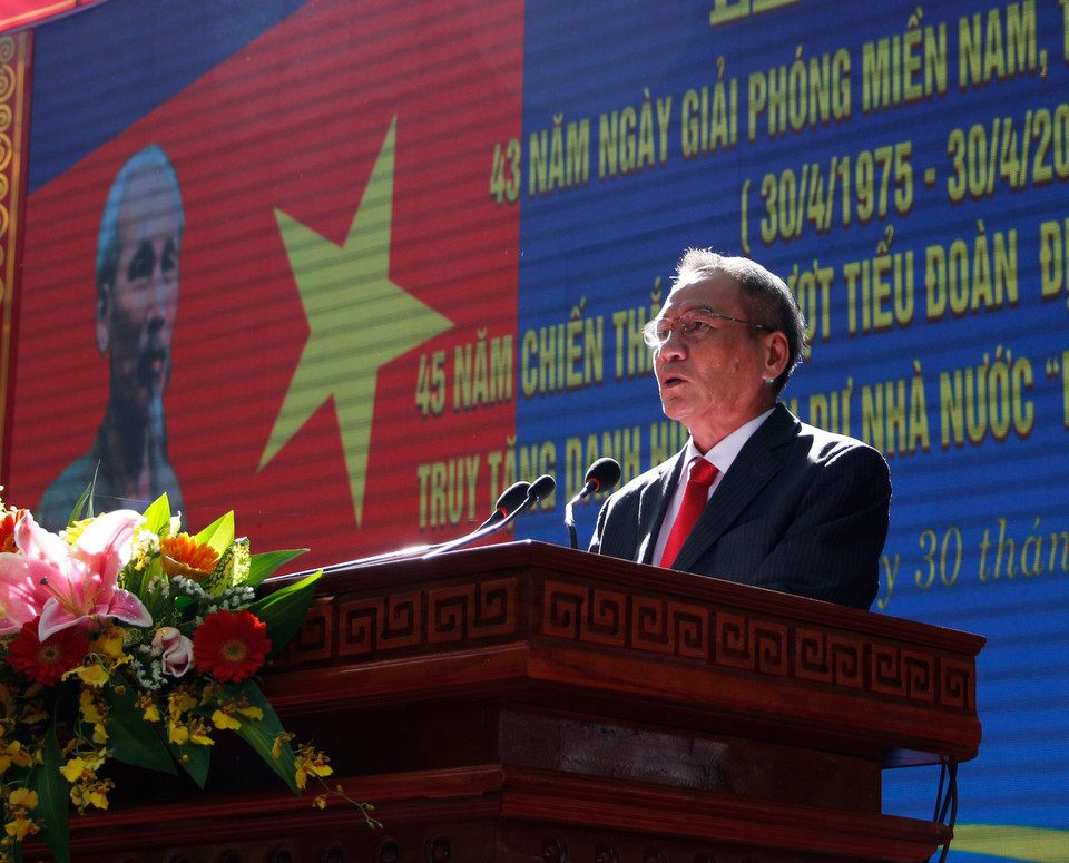 越共中央委员、后江省委书记吕文雄在庆典上致辞。越通社记者 洪泰 摄